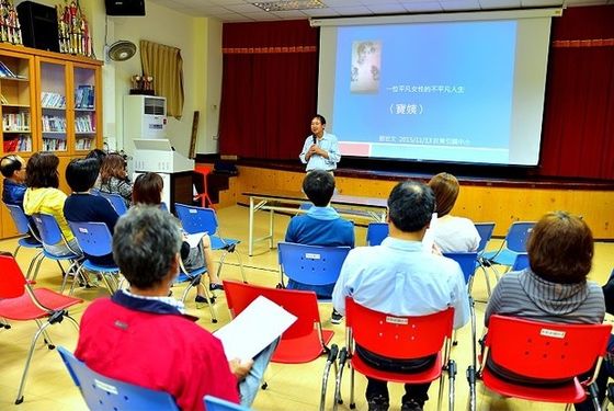 劉宏文老師重返東引國中小分享《寶姨》創作歷程 照片