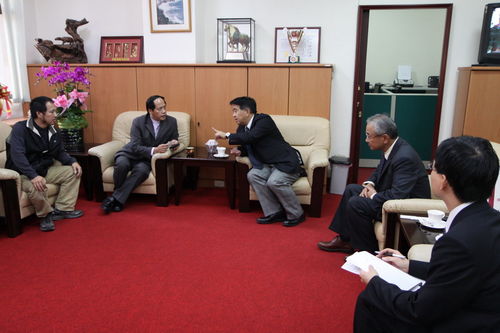 [99-11-12]台灣日通國際物流股份有限公司董事長等人來訪本會  照片