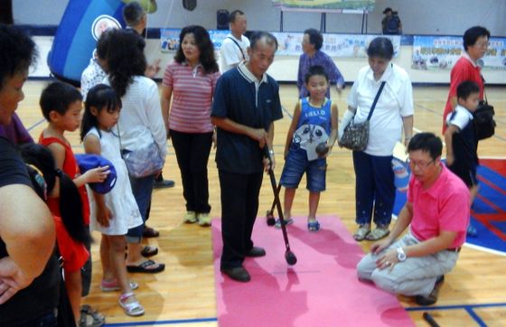 2014.08.24本家長者參加縣府教育局舉辦103年祖父母節活動  照片