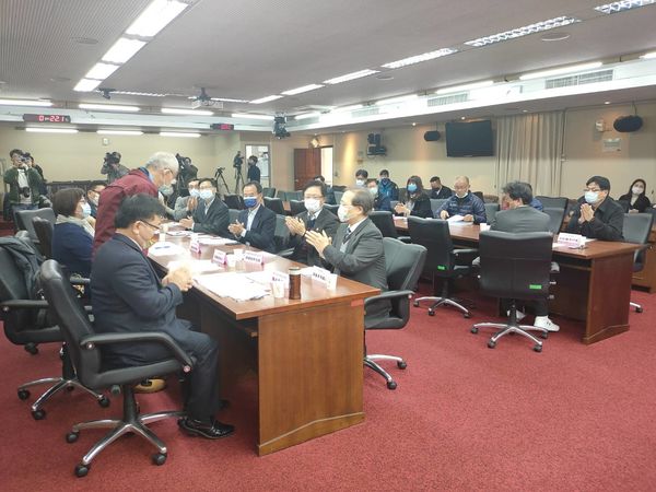 議長率全體議員赴立法院召開馬祖海纜斷訊修復協商會議  照片
