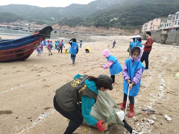 連江與馬祖攜手舉辦海洋生態環保淨灘活動  照片