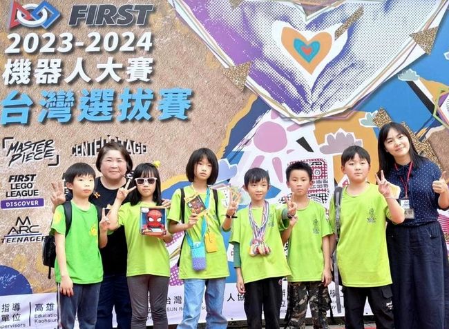 FIRST機器人大賽台灣選拔賽　本校榮獲最佳團體模型獎等3獎  照片